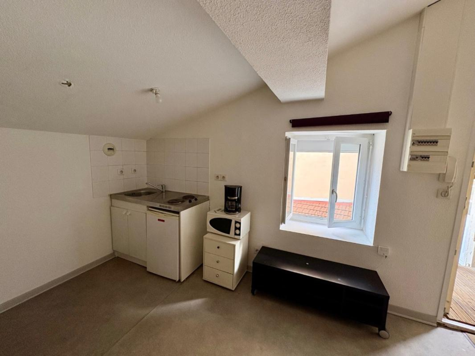 Image_3, Studio, Roanne, ref :111849