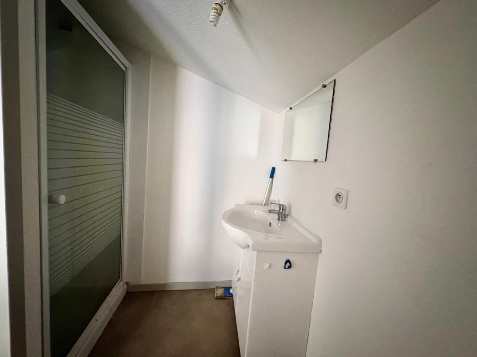 Image_4, Studio, Roanne, ref :111849