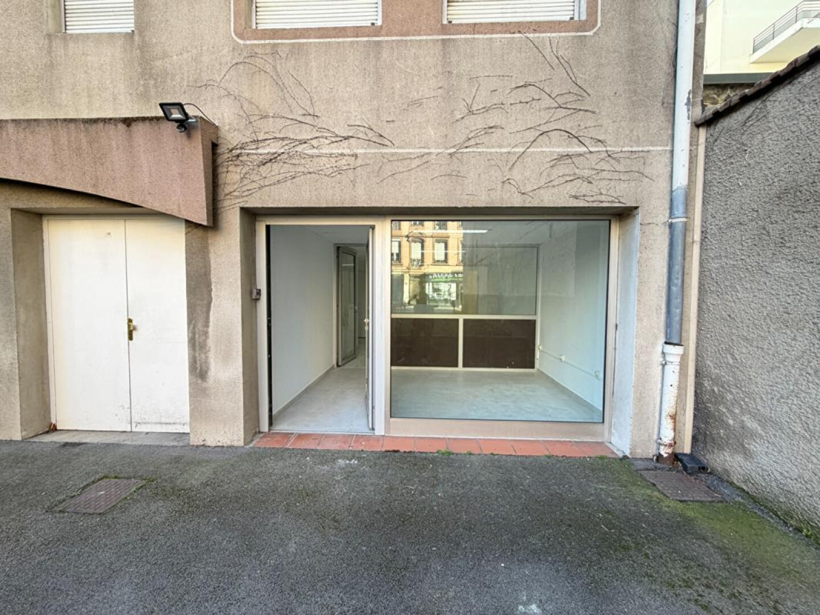 Image_1, Local commercial, Villeurbanne, ref :12229