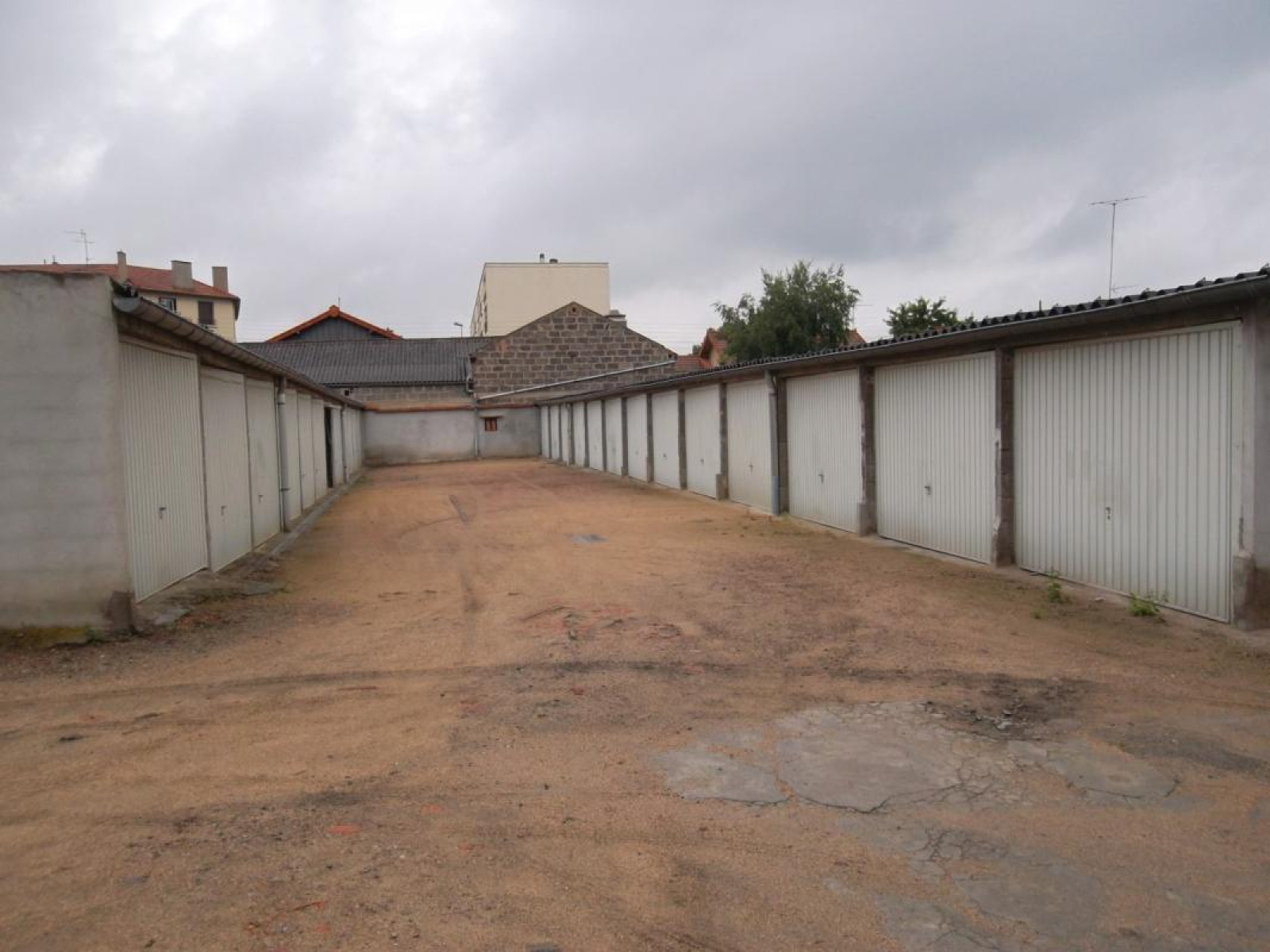 Image_1, Garage, Roanne, ref :114533