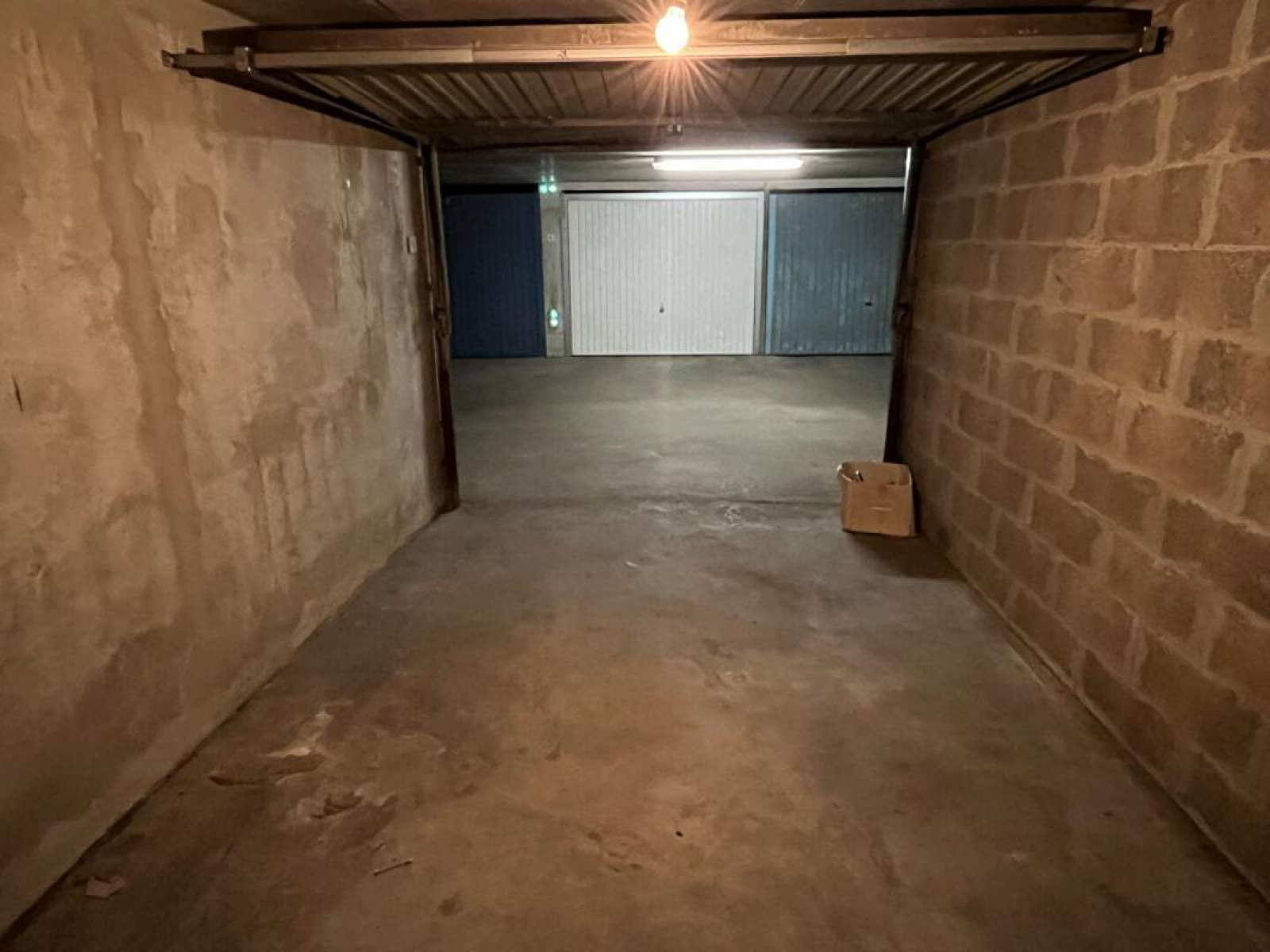 Image_2, Garage, Lyon, ref :12192CXD