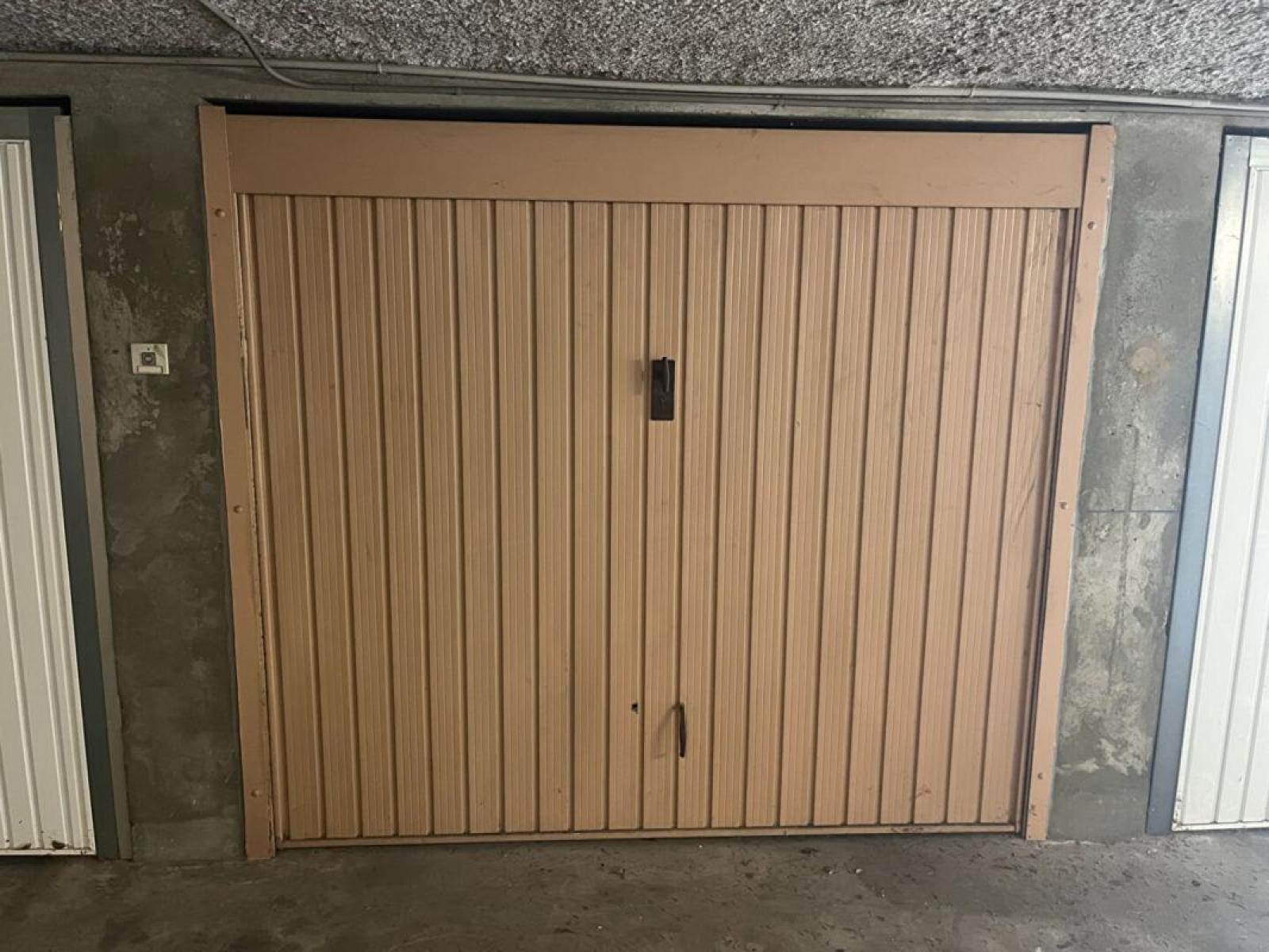 Image_2, Garage, Lyon, ref :12325