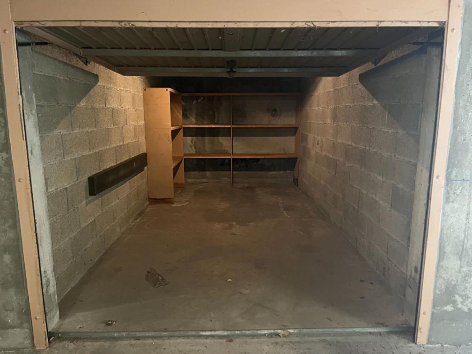 Image_1, Garage, Lyon, ref :12325