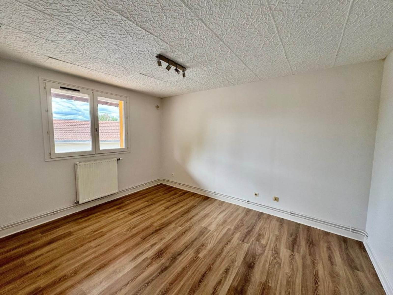 Image_6, Appartement, Saint-Germain-Lespinasse, ref :113181