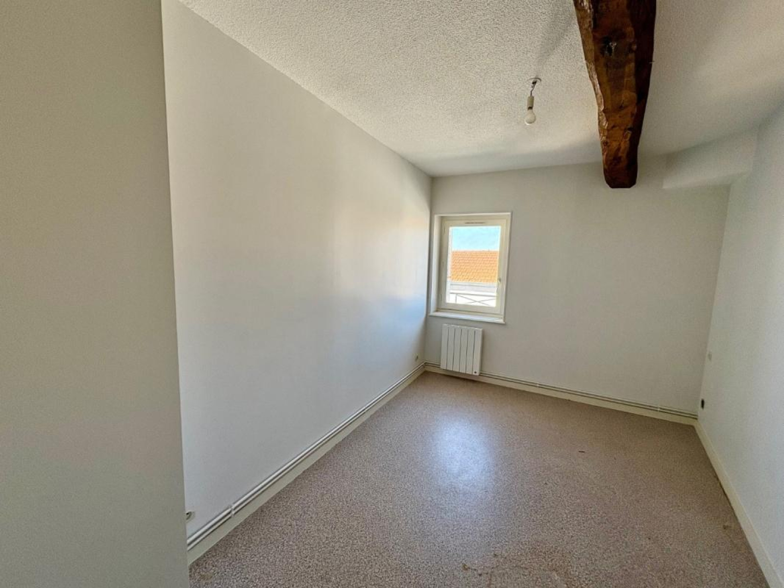 Image_4, Appartement, Neulise, ref :122524
