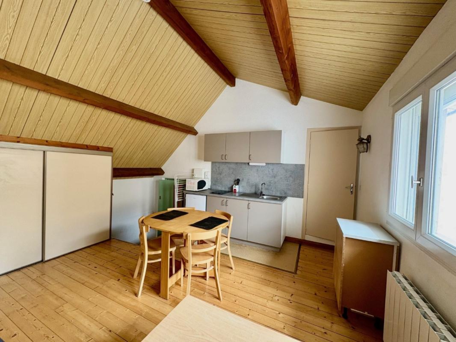 Image_4, Studio, Roanne, ref :125055