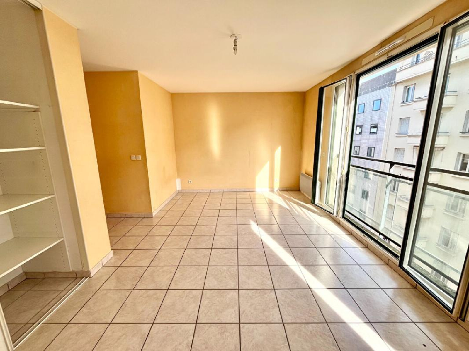 Image_1, Studio, Lyon, ref :12241