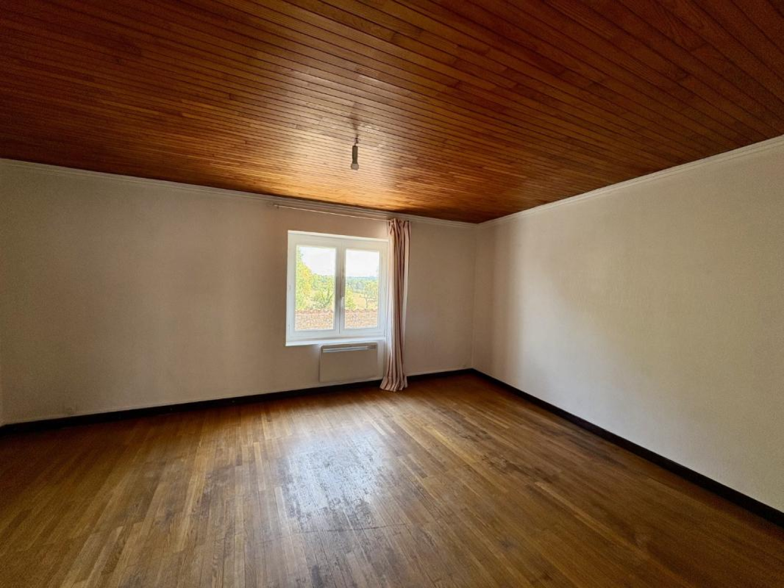 Image_5, Appartement, Lay, ref :116111