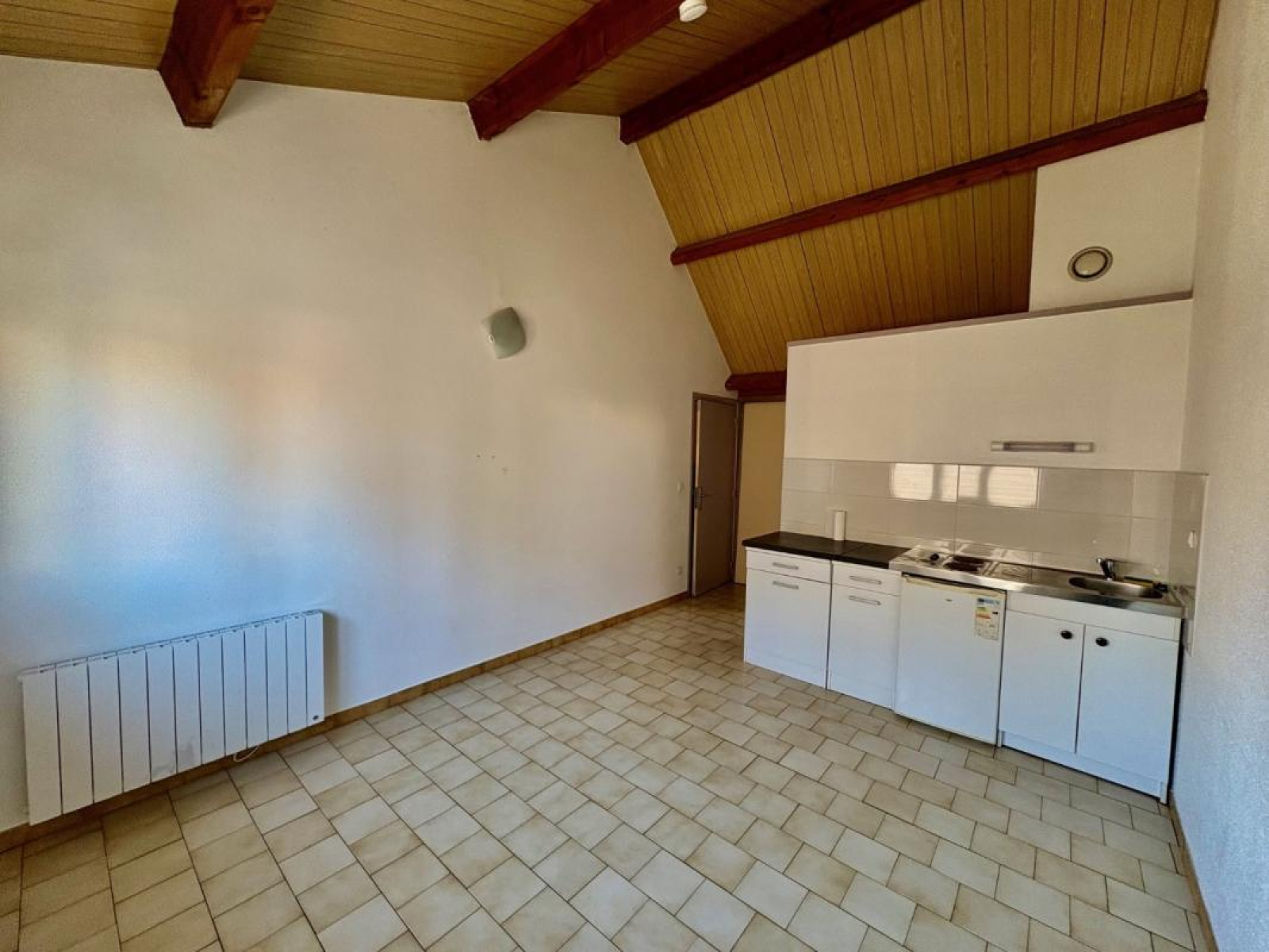 Image_1, Studio, Roanne, ref :100646