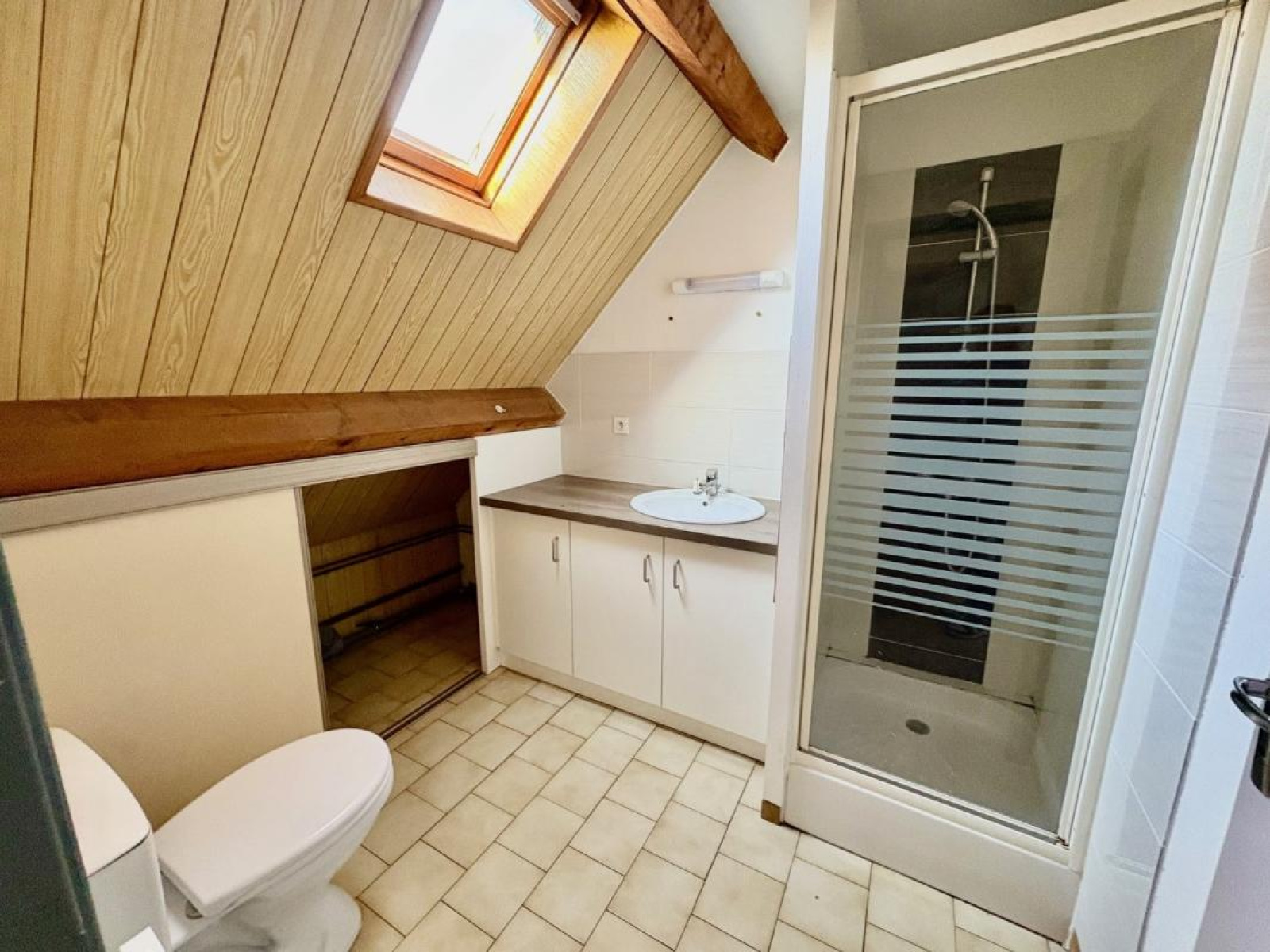 Image_4, Studio, Roanne, ref :100646