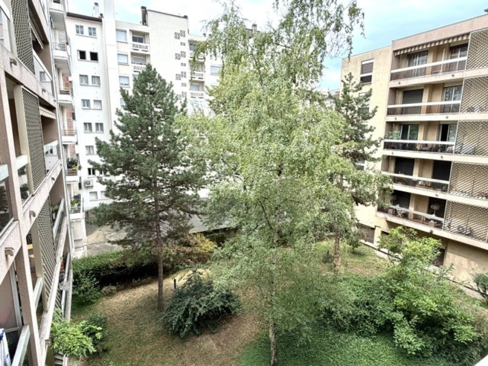 Image_4, Studio, Lyon, ref :123972