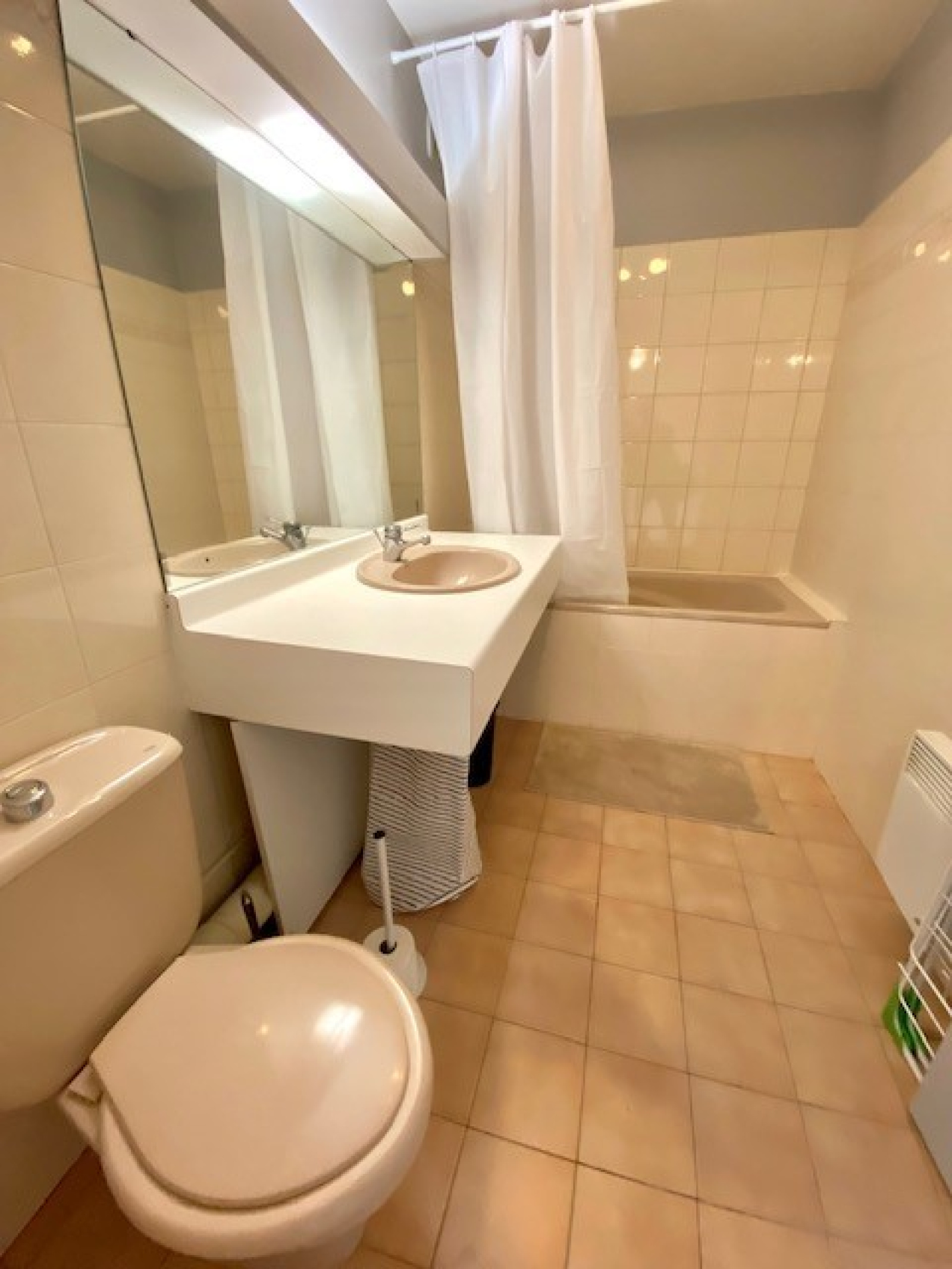 Image_7, Studio, Lyon, ref :121677