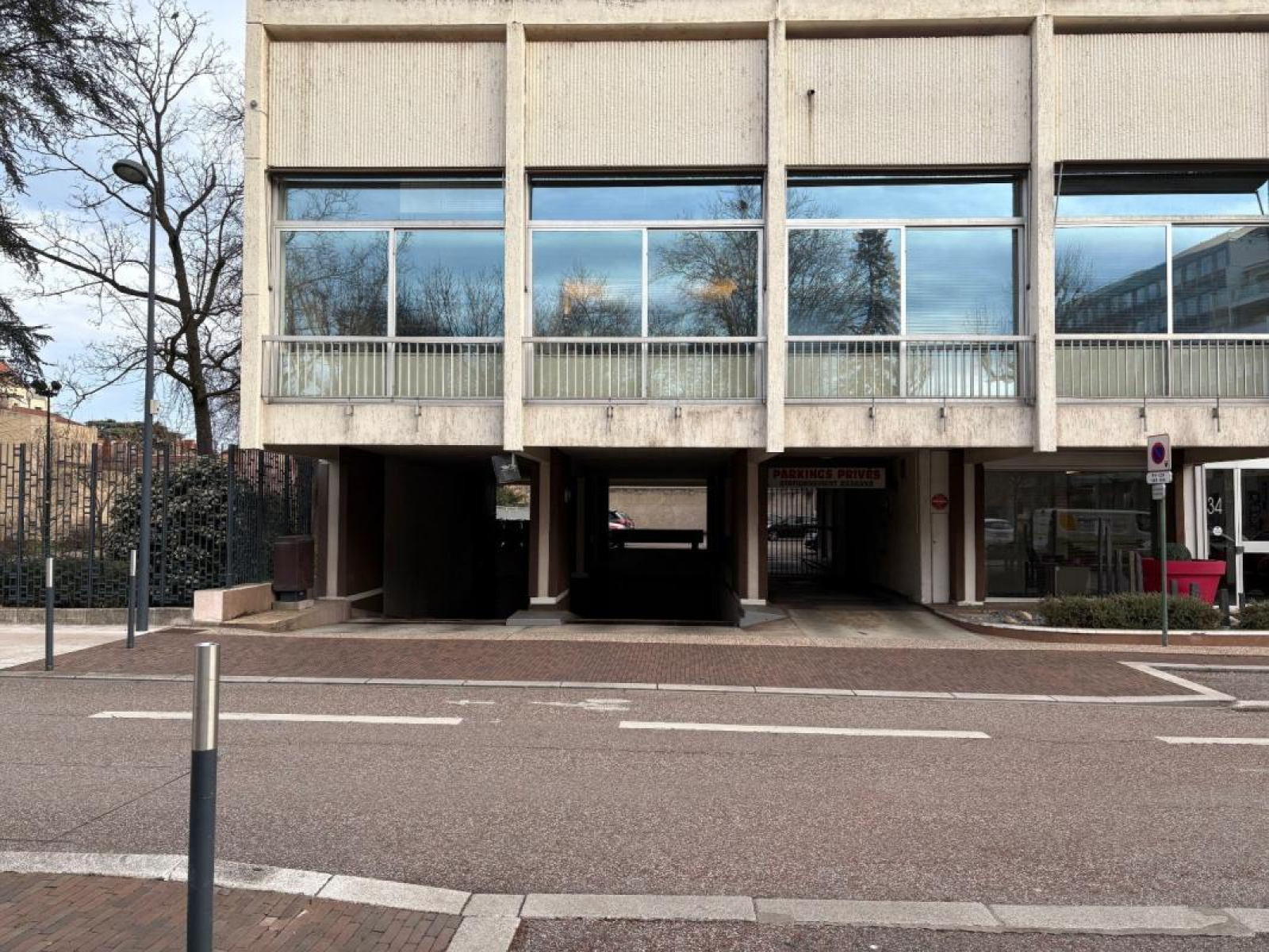 Image_3, Parking, Roanne, ref :107191