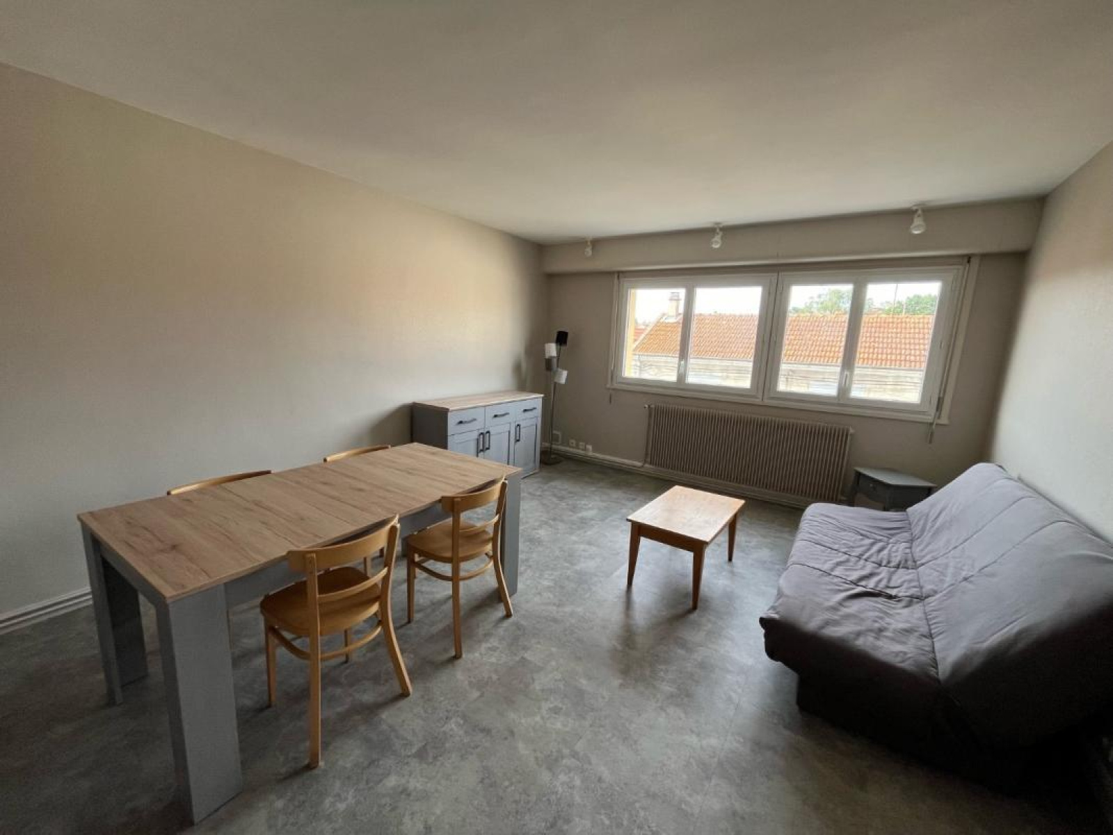 Image_2, Studio, Roanne, ref :117542