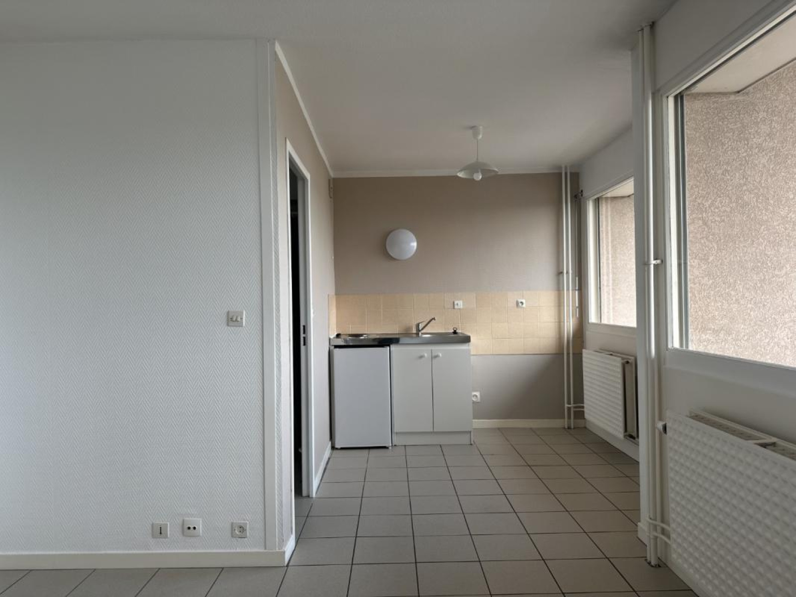 Image_3, Studio, Roanne, ref :114518
