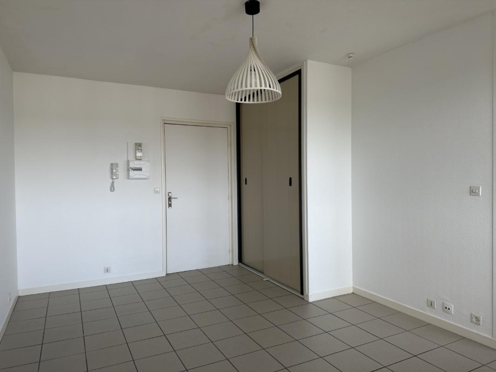 Image_2, Studio, Roanne, ref :114518