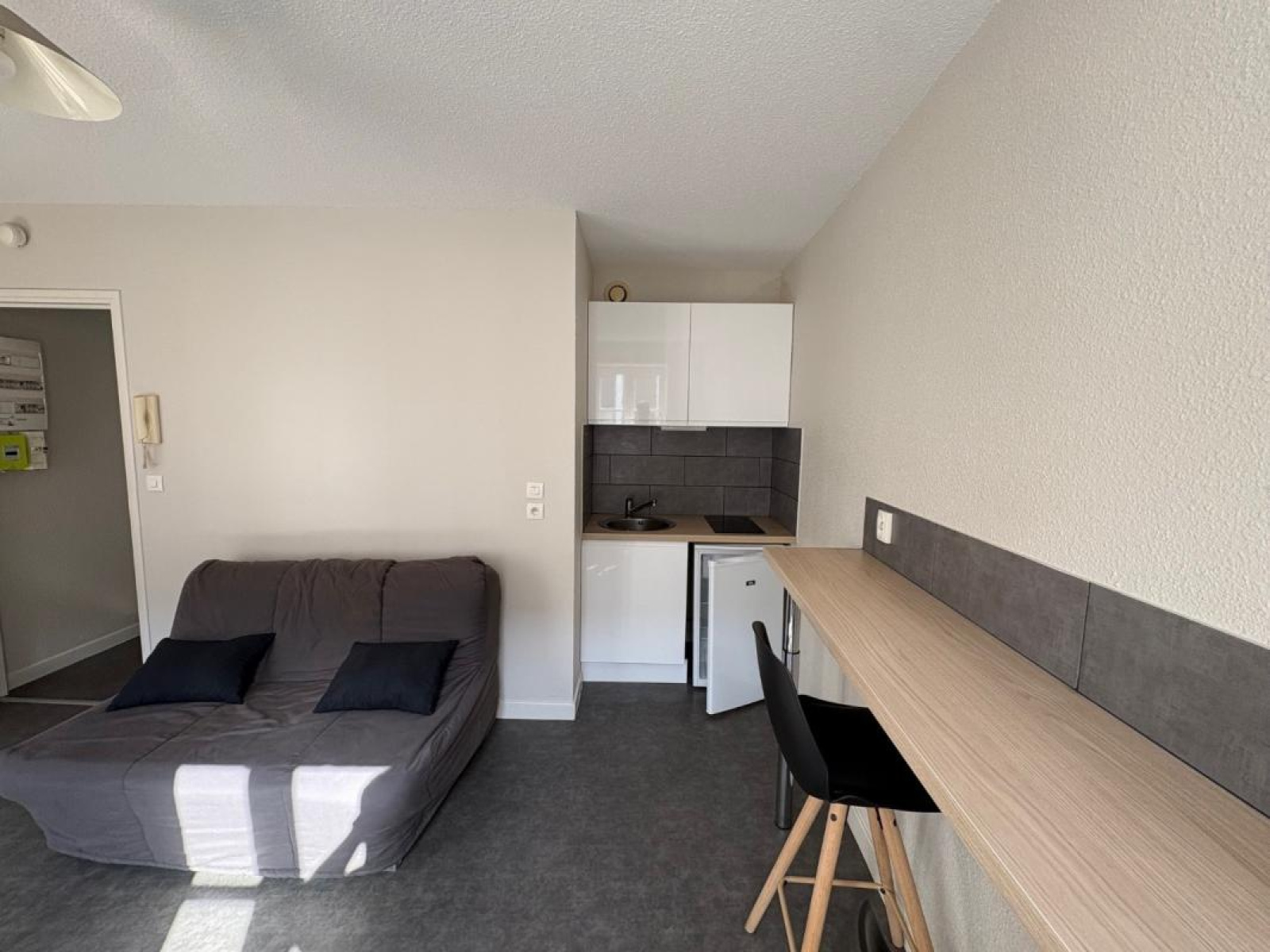 Image_3, Studio, Roanne, ref :108878