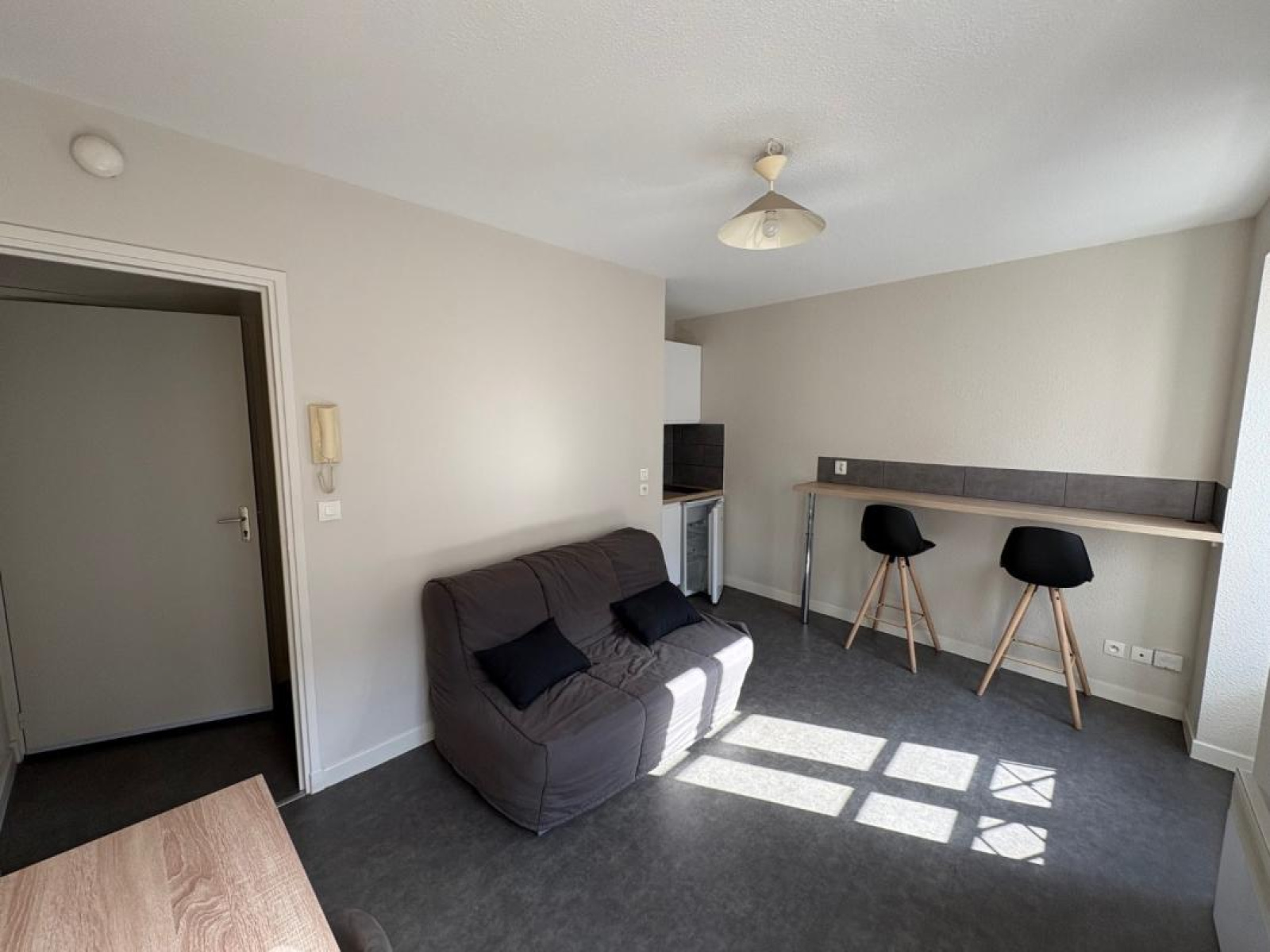 Image_2, Studio, Roanne, ref :108878