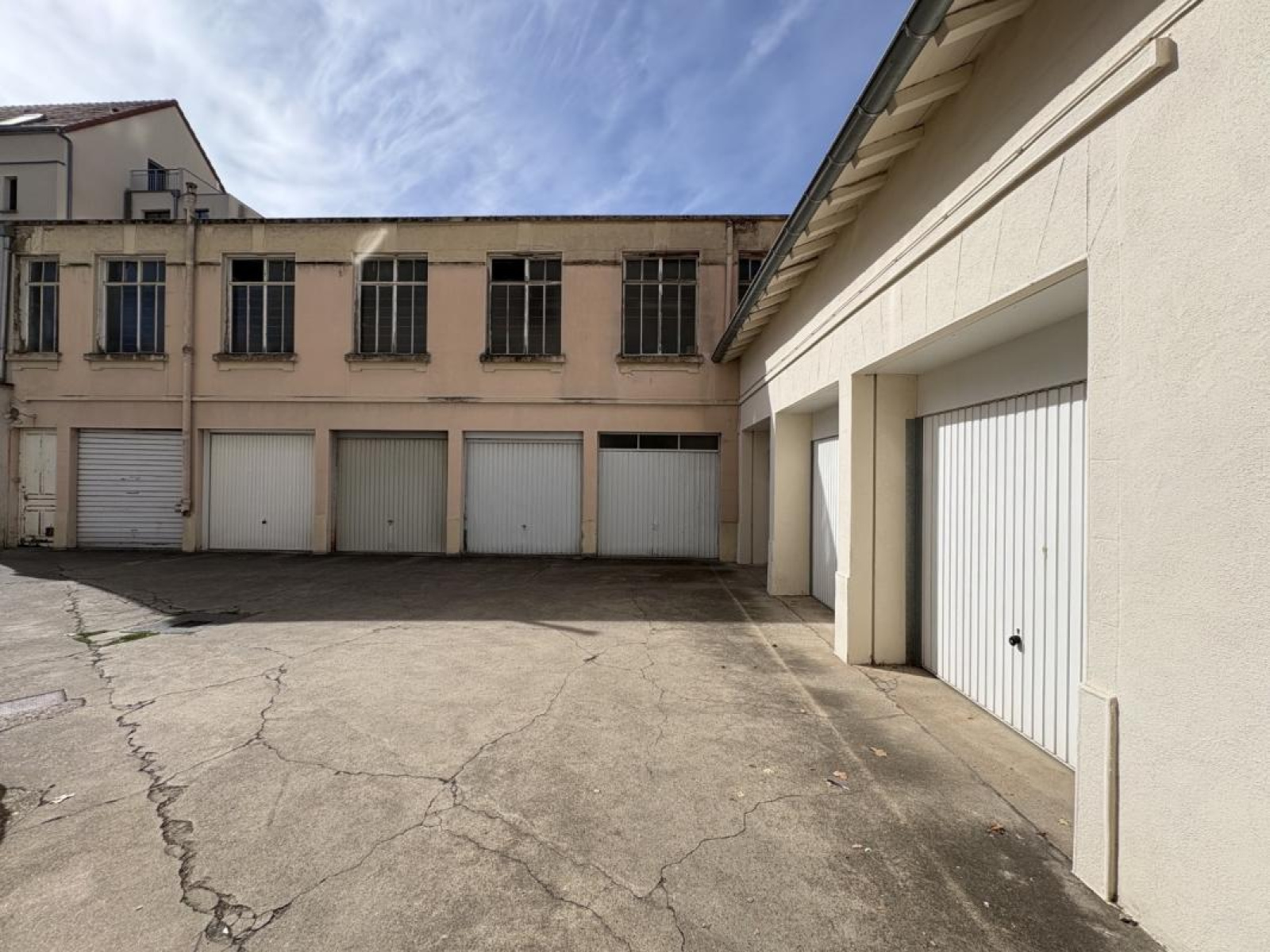 Image_2, Garage, Roanne, ref :121969