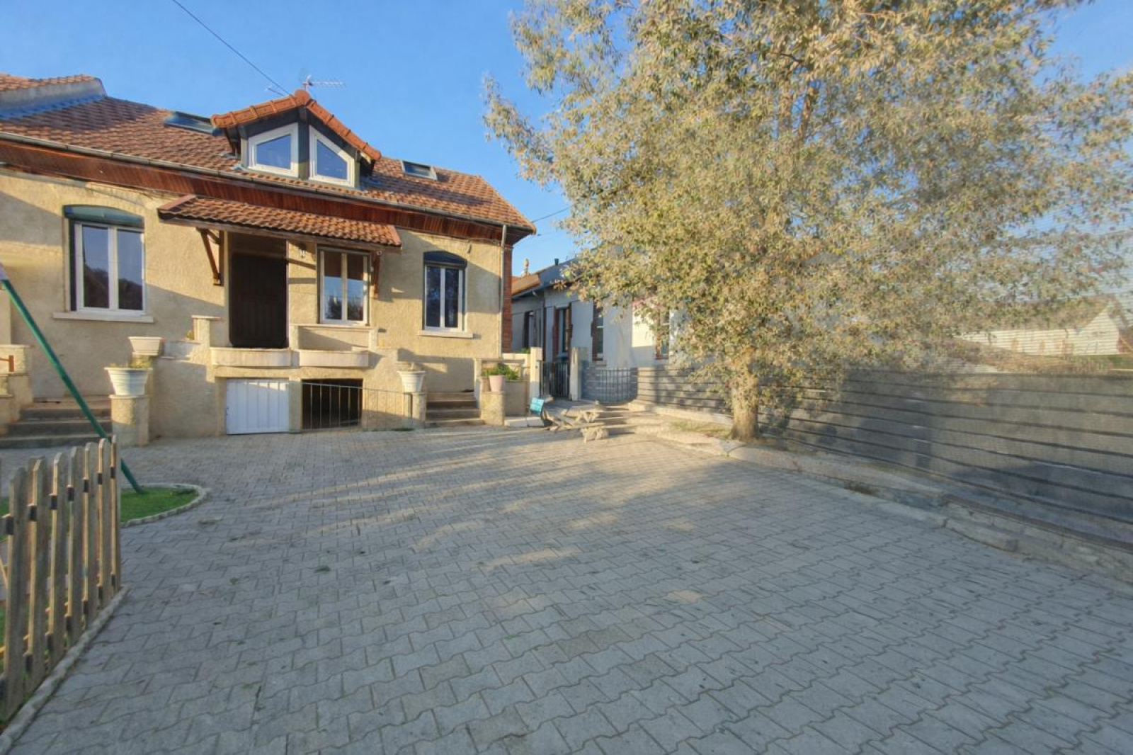 Image_1, Maison, Riorges, ref :CAT1827