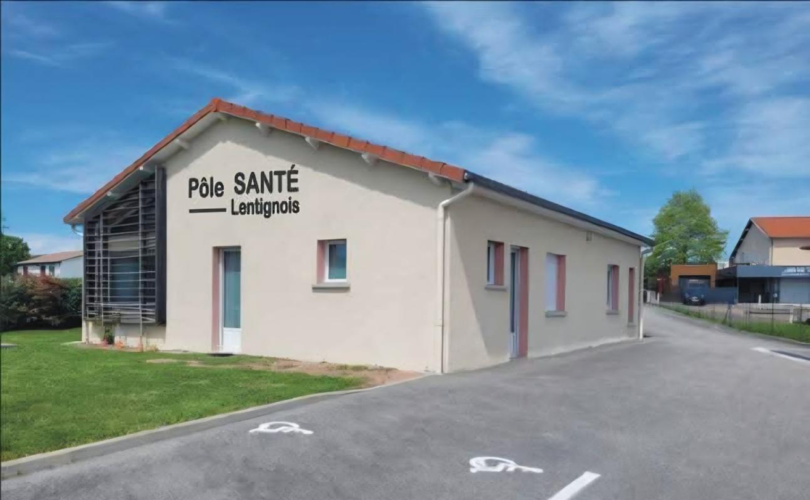 Image_1, Local commercial, Lentigny, ref :119179