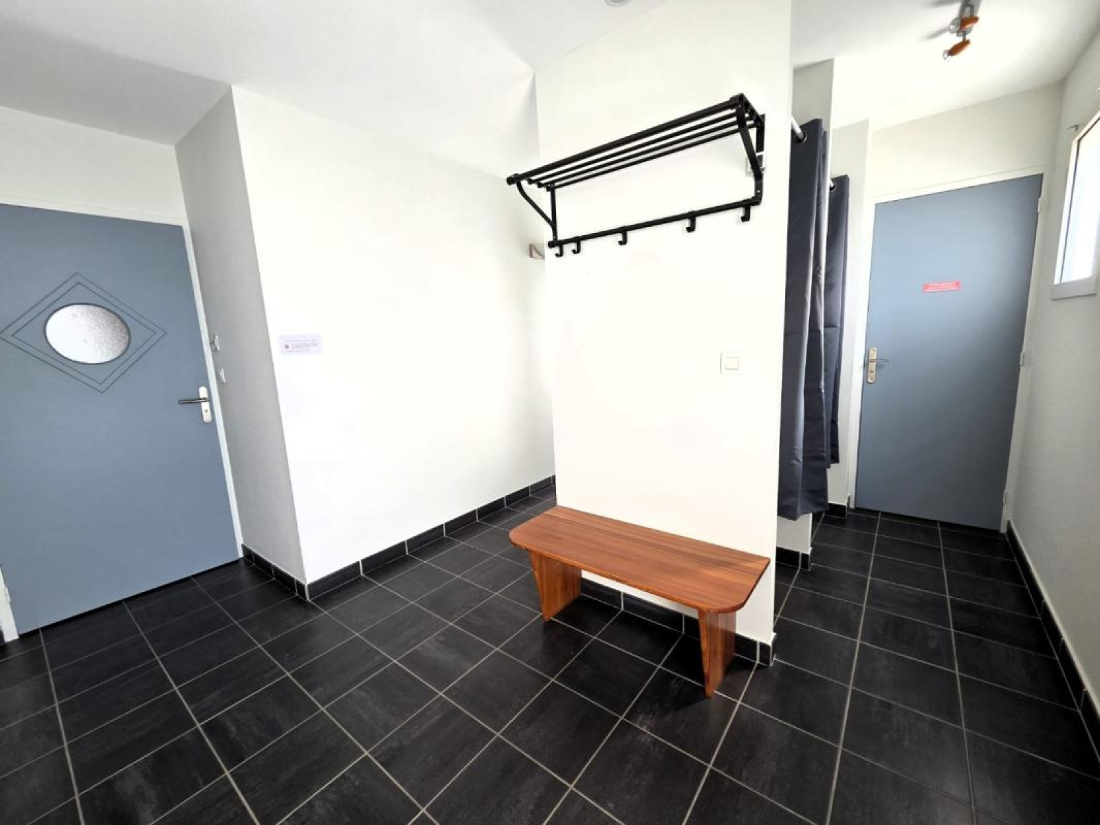 Image_8, Local commercial, Lentigny, ref :119179