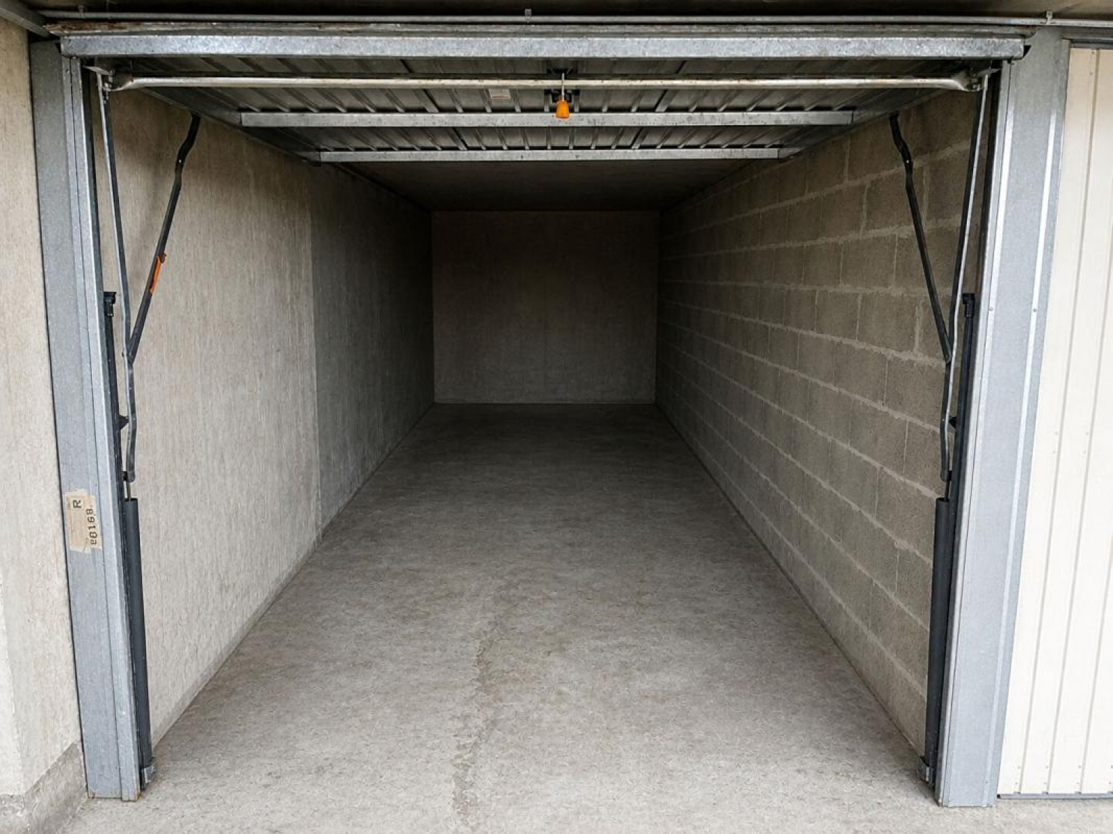 Image_1, Garage, Lyon, ref :12300FJ