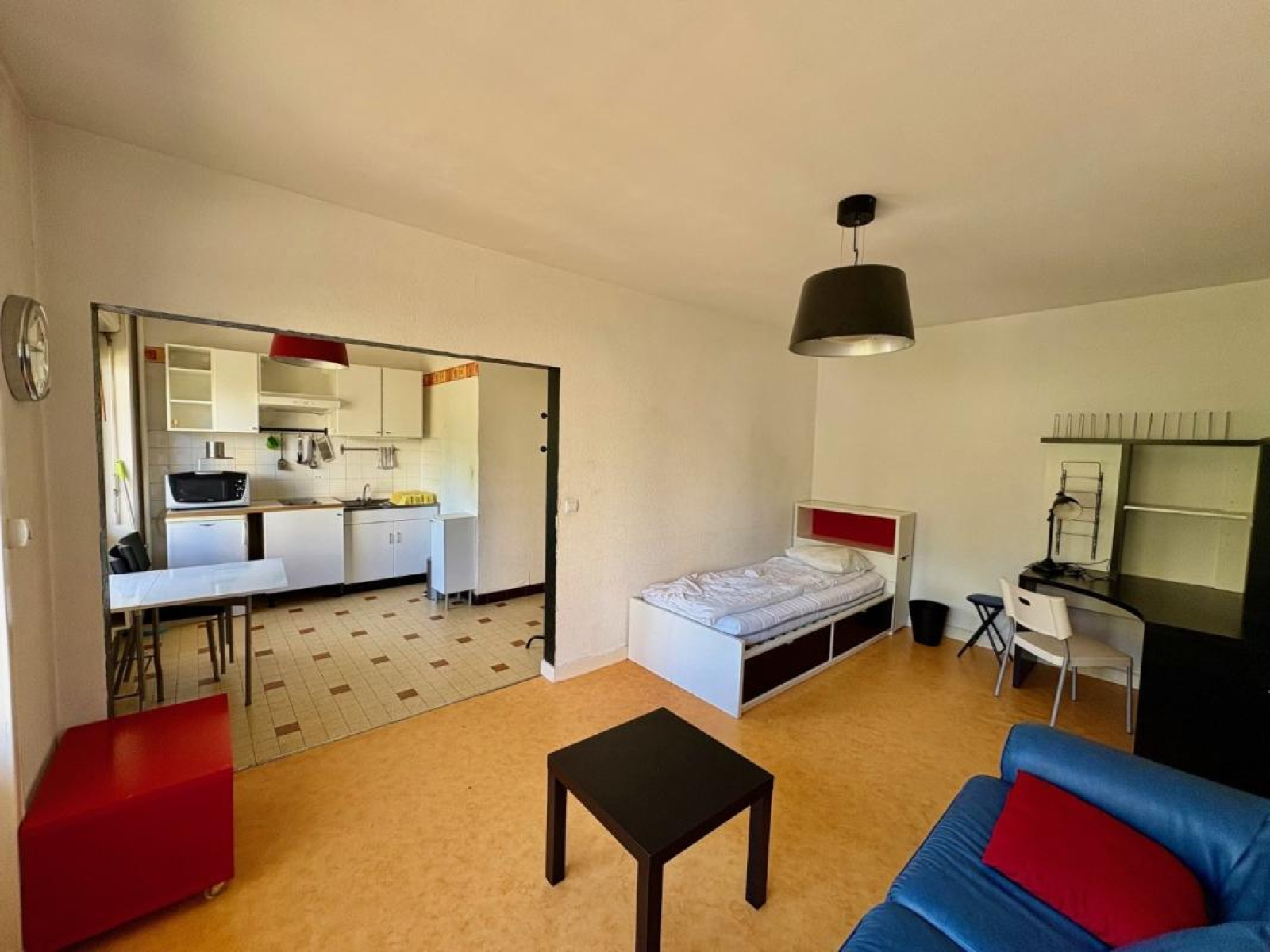 Image_1, Studio, Roanne, ref :117550
