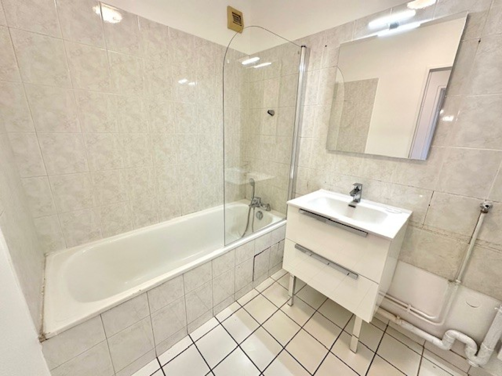 Image_9, Appartement, Bron, ref :110080