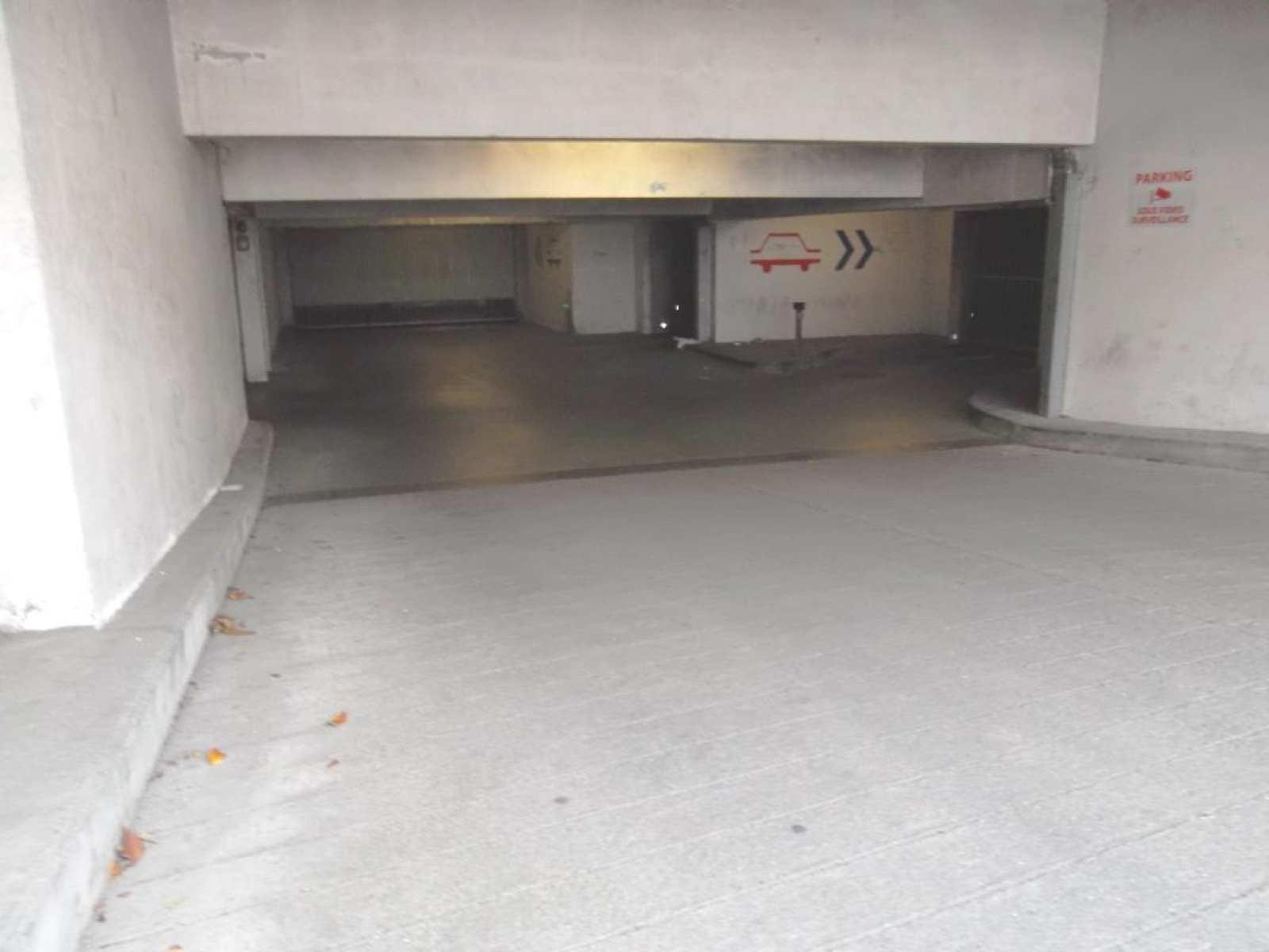 Image_1, Garage, Roanne, ref :114213