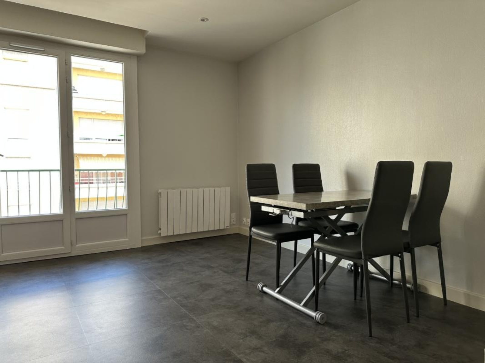 Image_6, Studio, Le Coteau, ref :117543