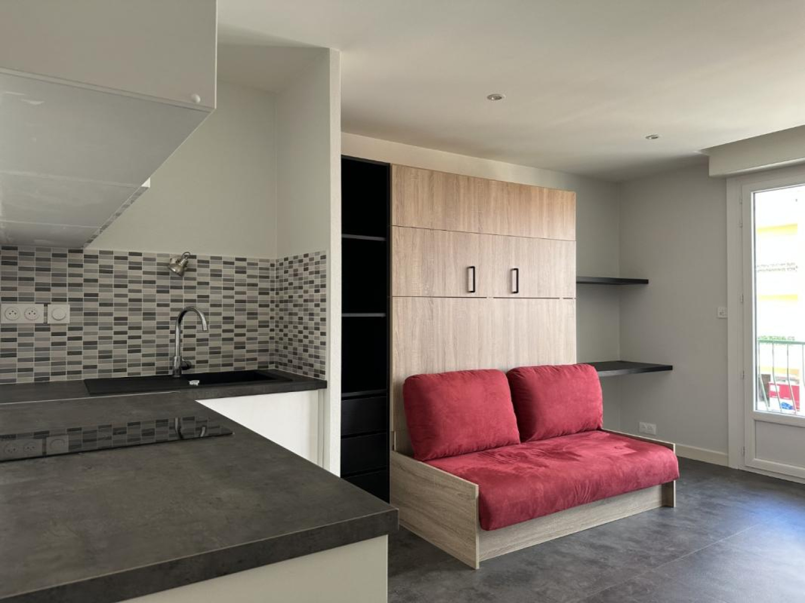 Image_1, Studio, Le Coteau, ref :117543