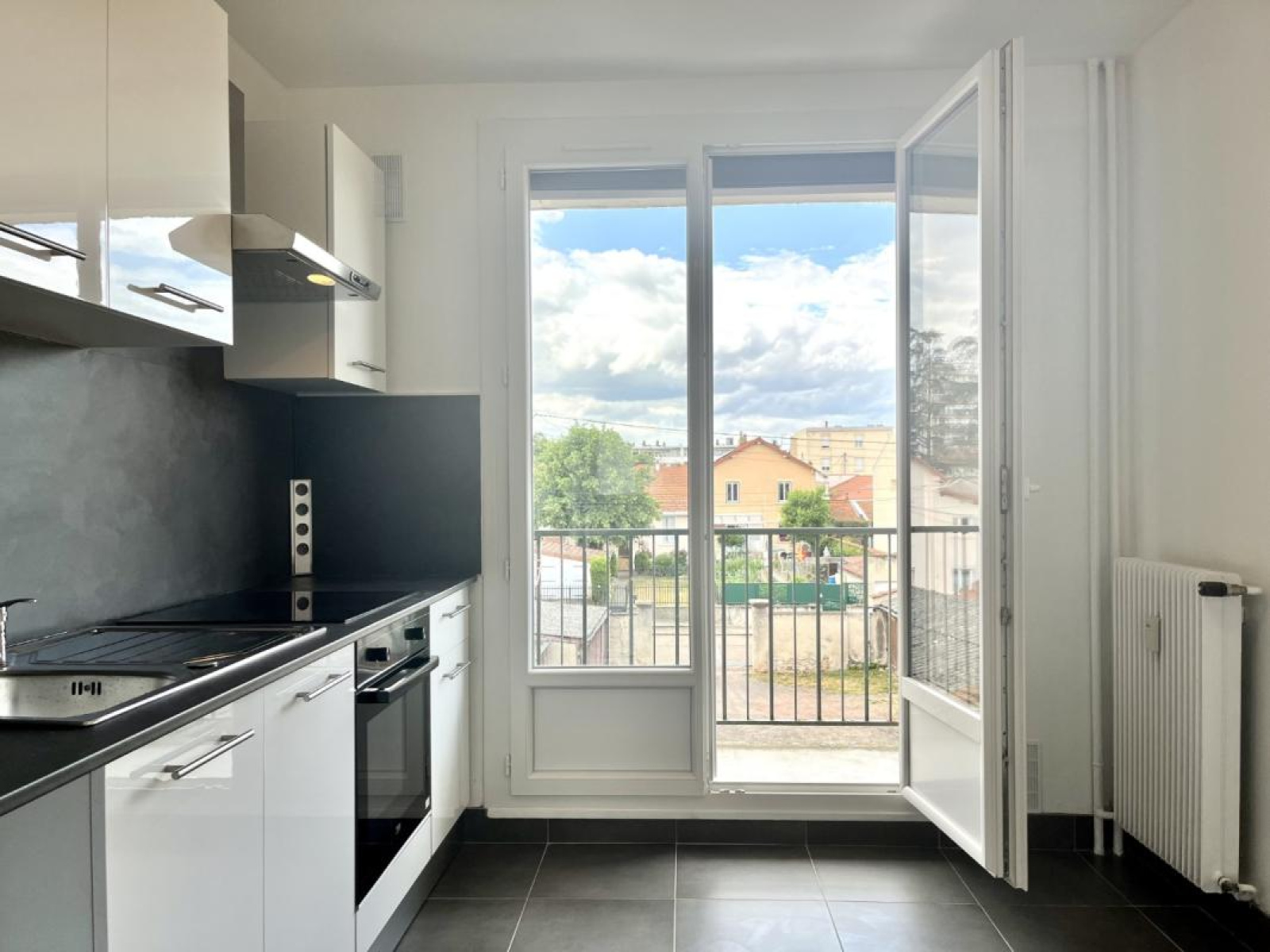 Image_1, Appartement, Le Coteau, ref :109650