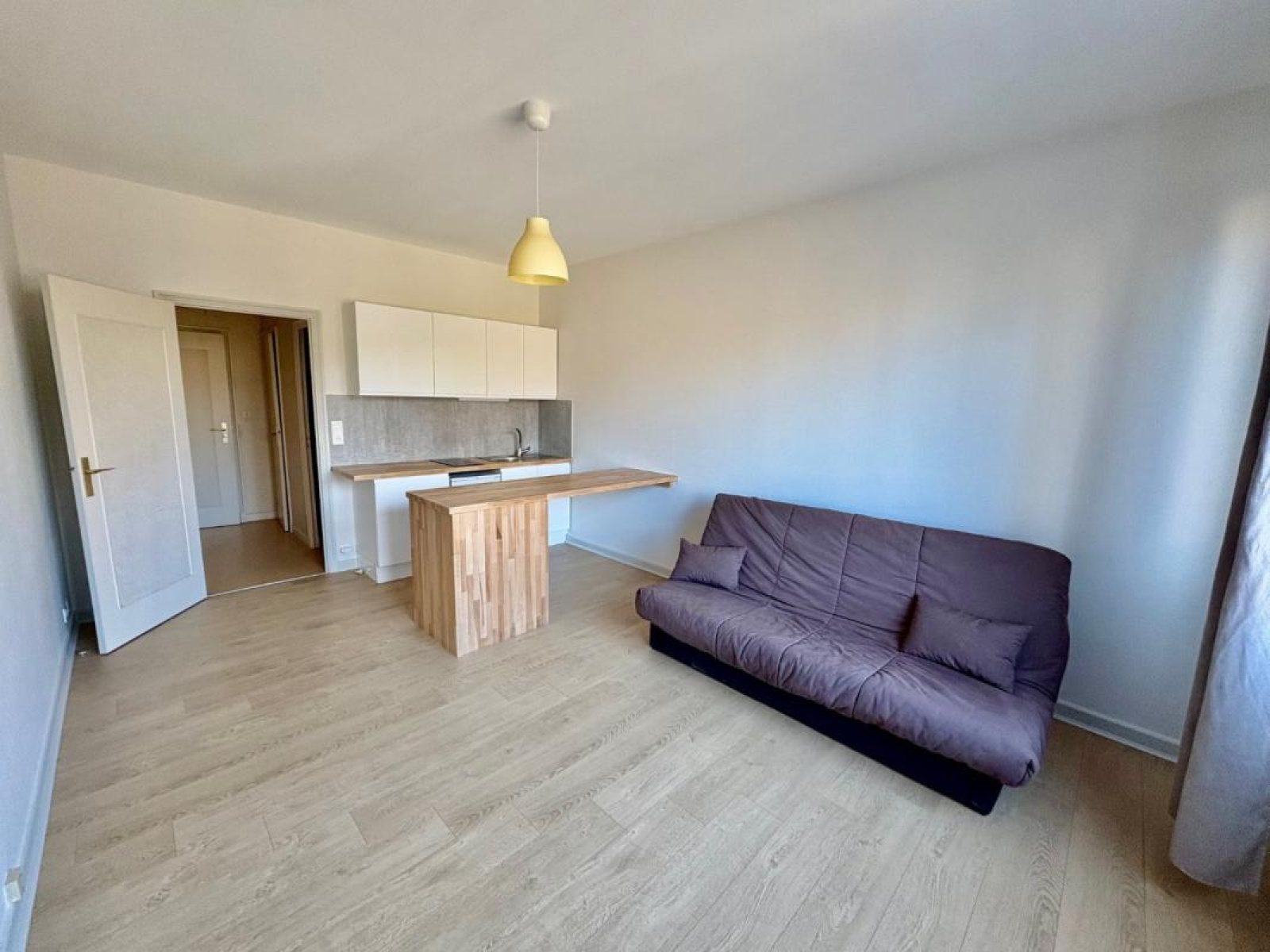 Image_2, Studio, Roanne, ref :110302