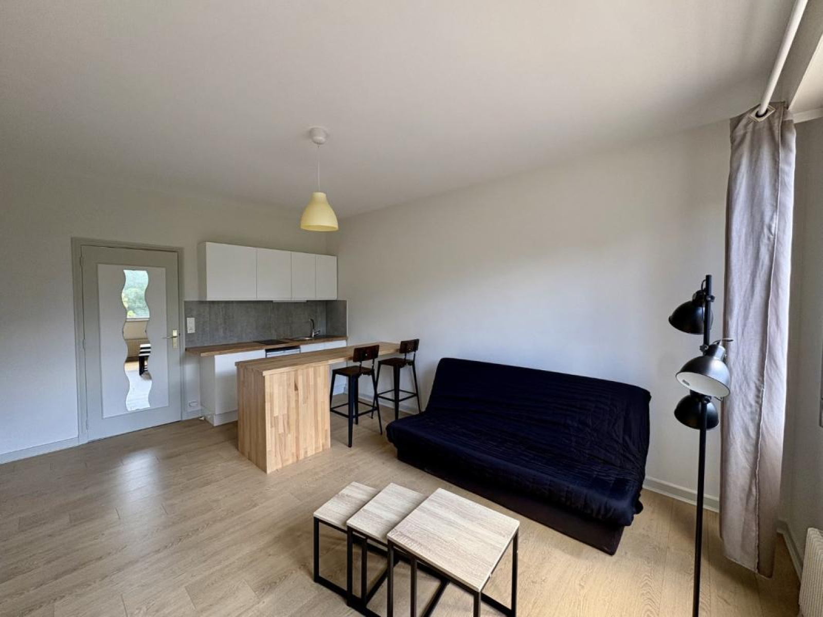Image_1, Studio, Roanne, ref :110302