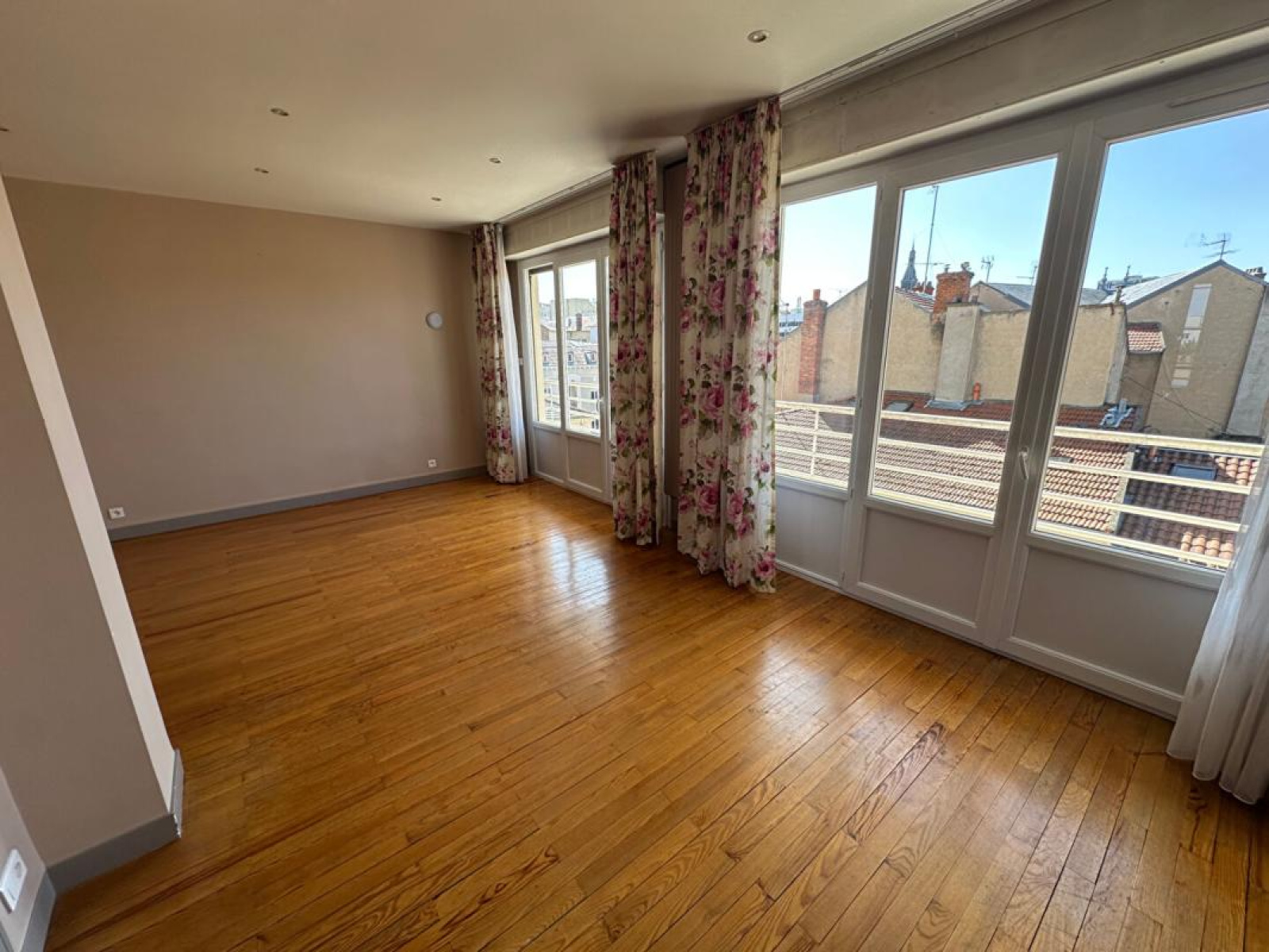 Image_1, Appartement, Roanne, ref :PR12111