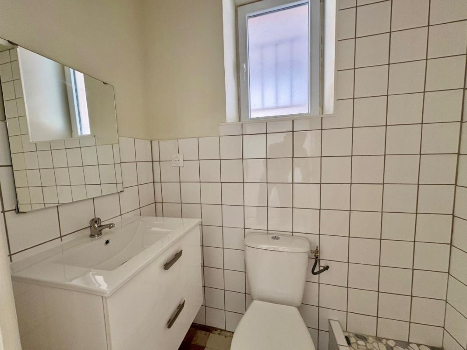 Image_6, Studio, Roanne, ref :111009