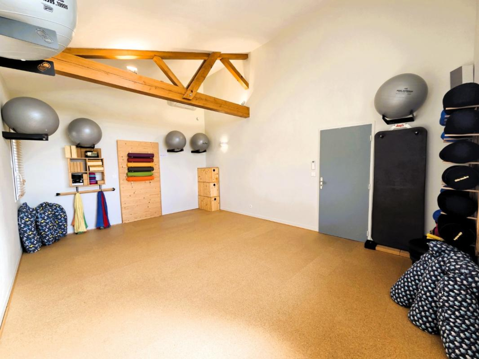 Image_6, Local commercial, Lentigny, ref :111083