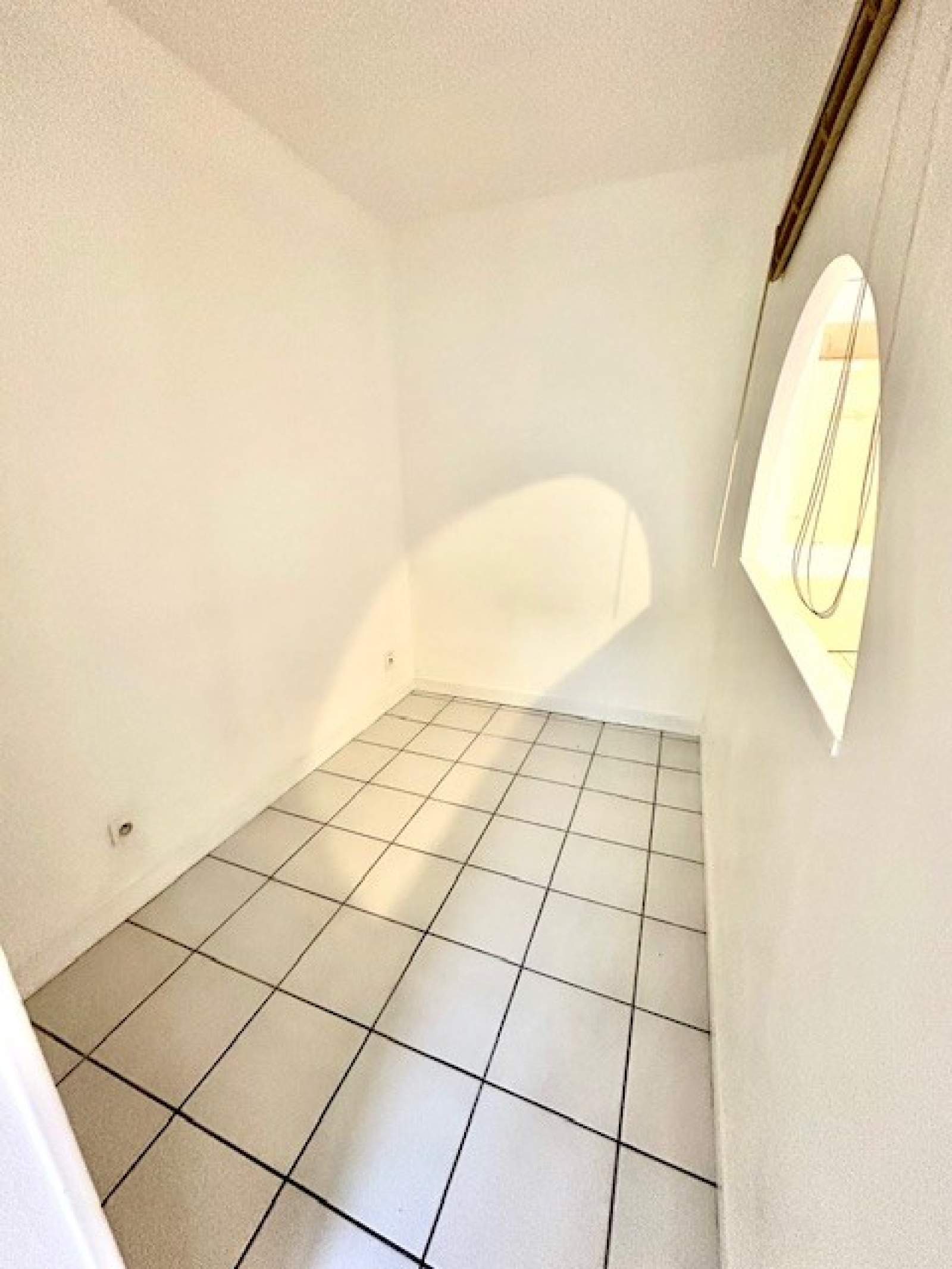 Image_9, Studio, Lyon, ref :108507