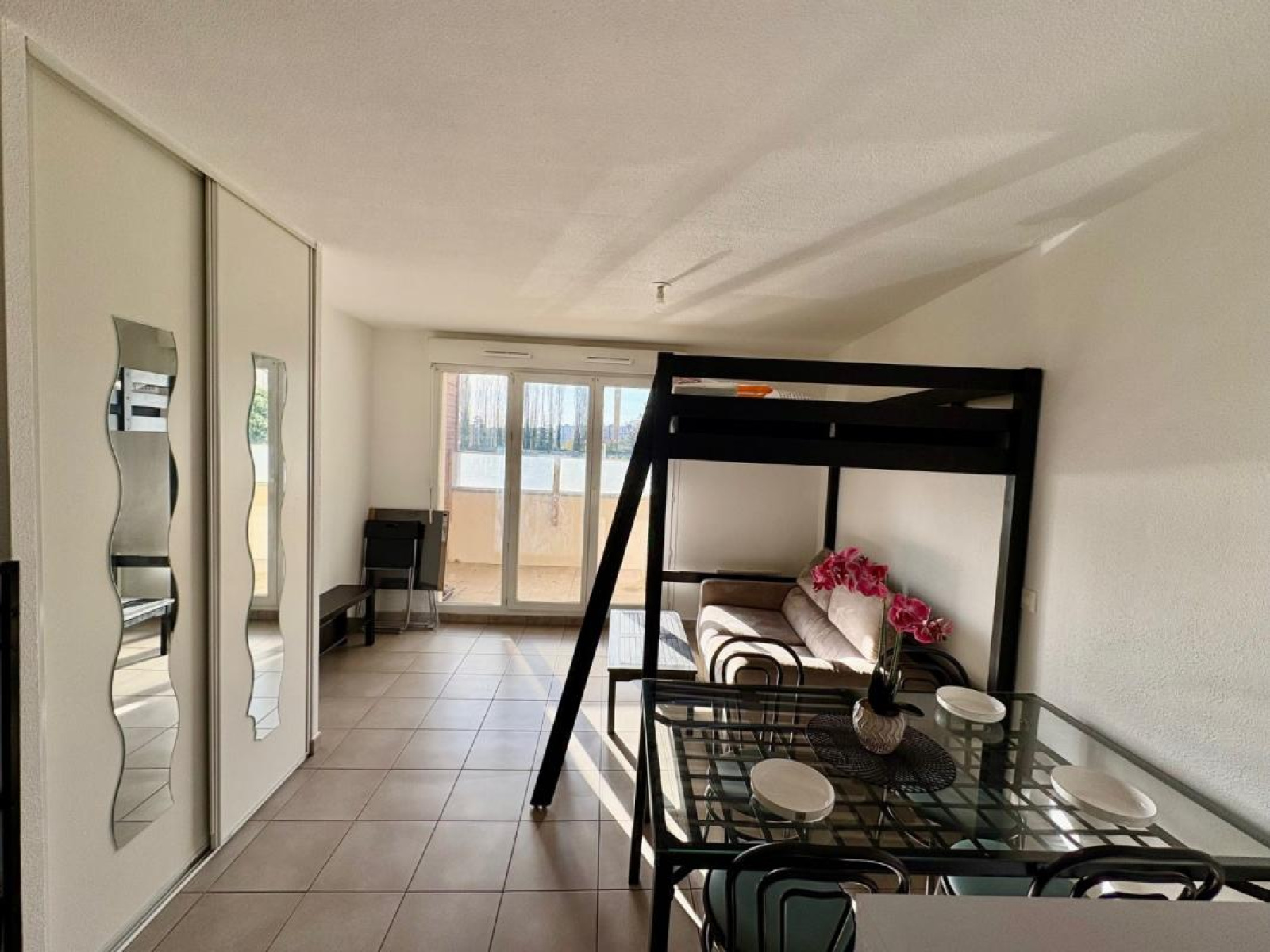 Image_2, Studio, Roanne, ref :107537