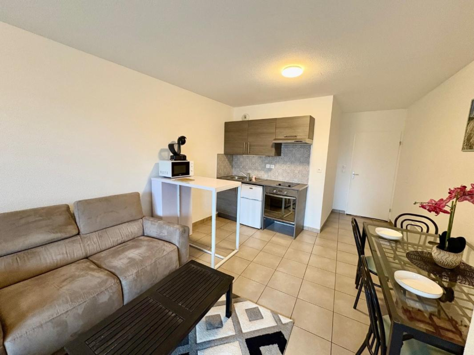 Image_3, Studio, Roanne, ref :107537