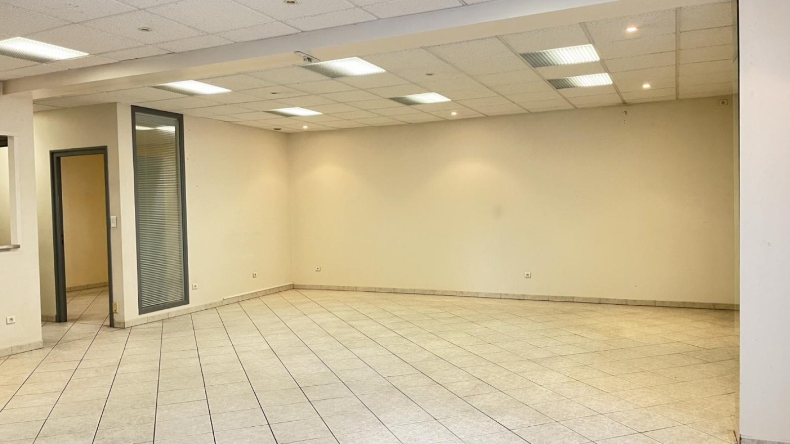 Image_4, Local commercial, Roanne, ref :17225