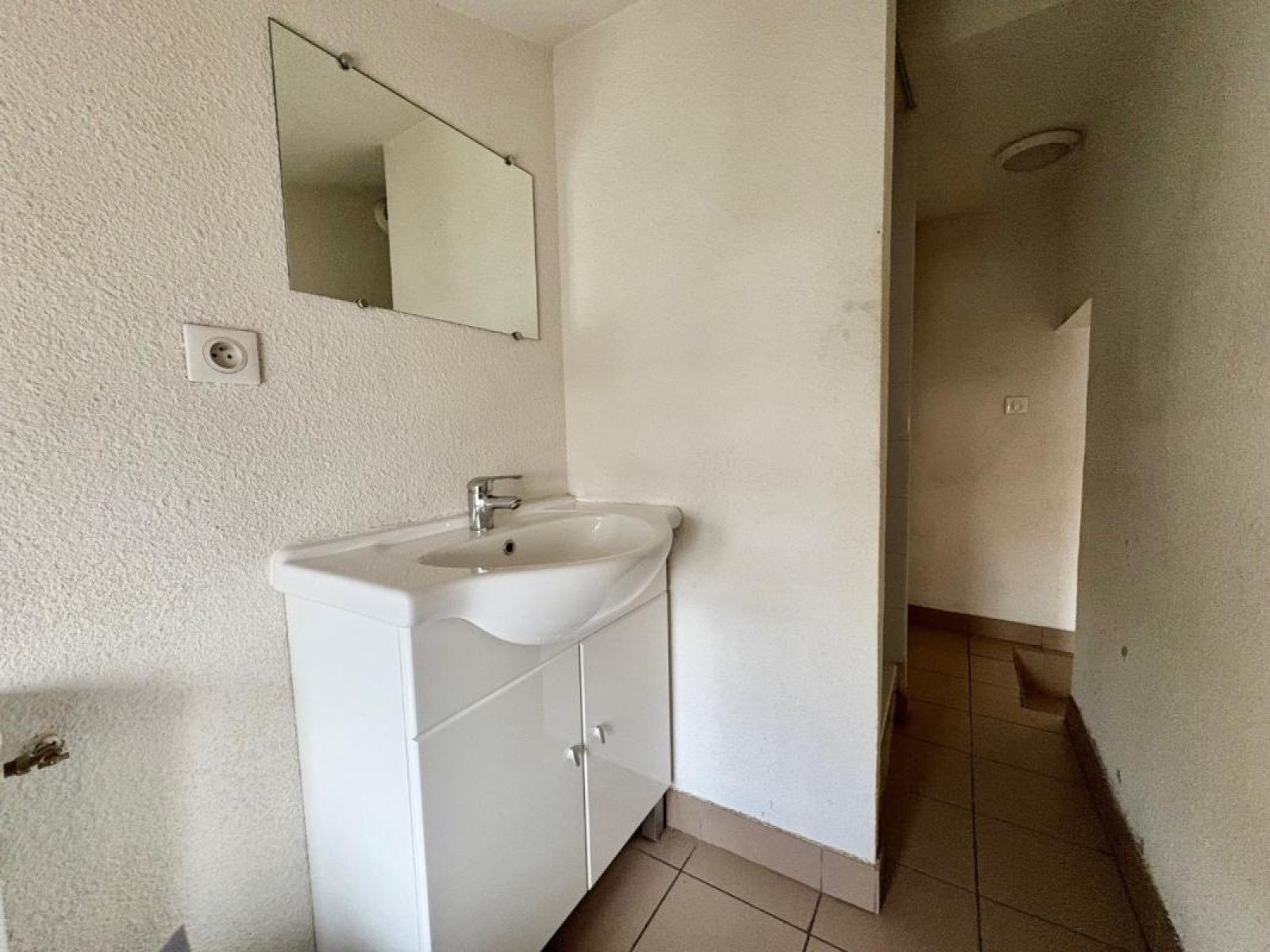 Image_3, Studio, Roanne, ref :110314