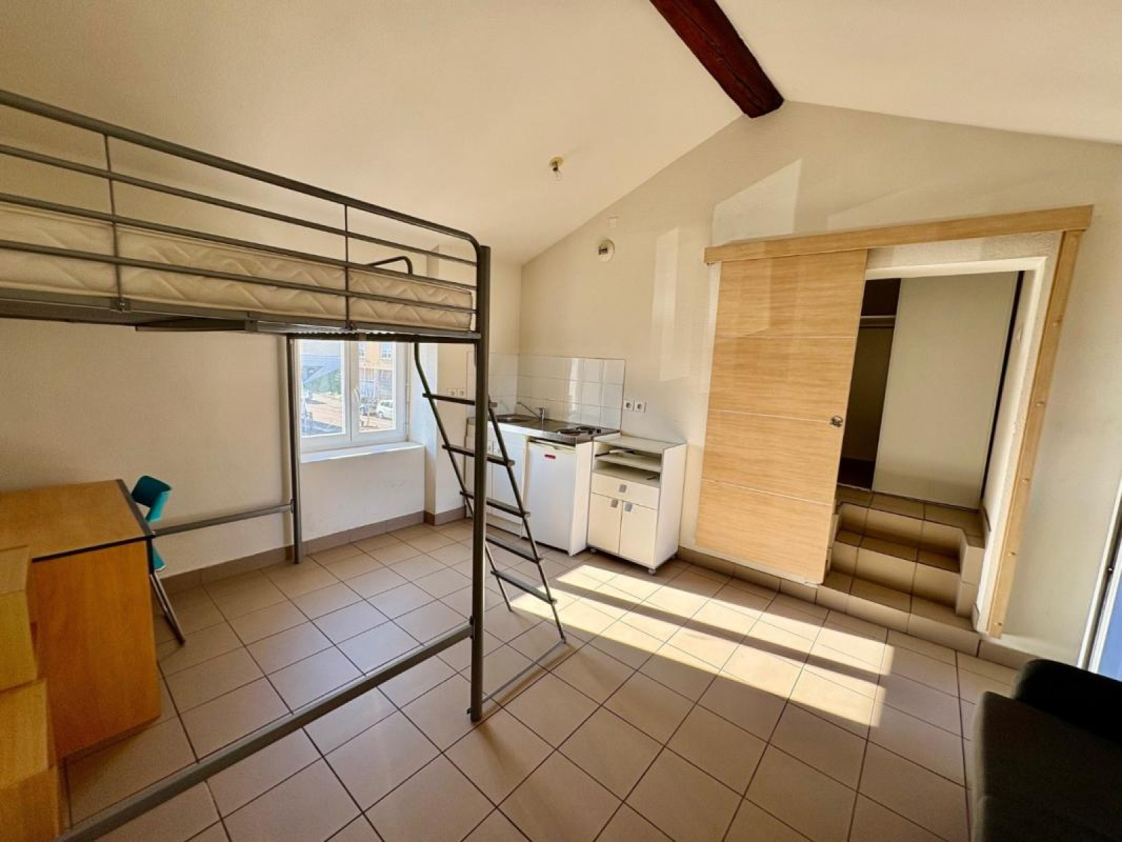 Image_2, Studio, Roanne, ref :110314